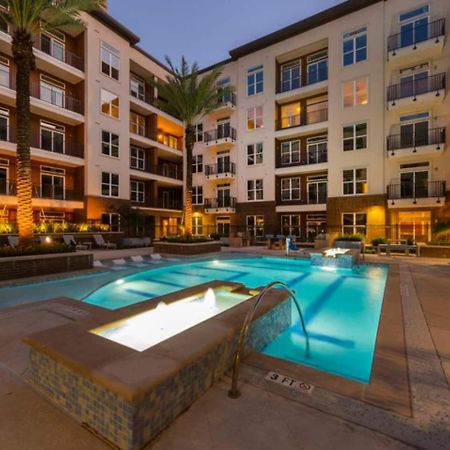 Downtown Apt Free Parking - Pool - Gym - Fully Kitchen Houston Kültér fotó