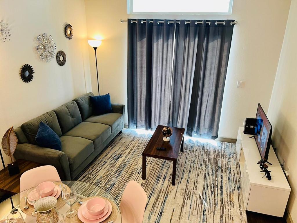 Downtown Apt Free Parking - Pool - Gym - Fully Kitchen Houston Kültér fotó