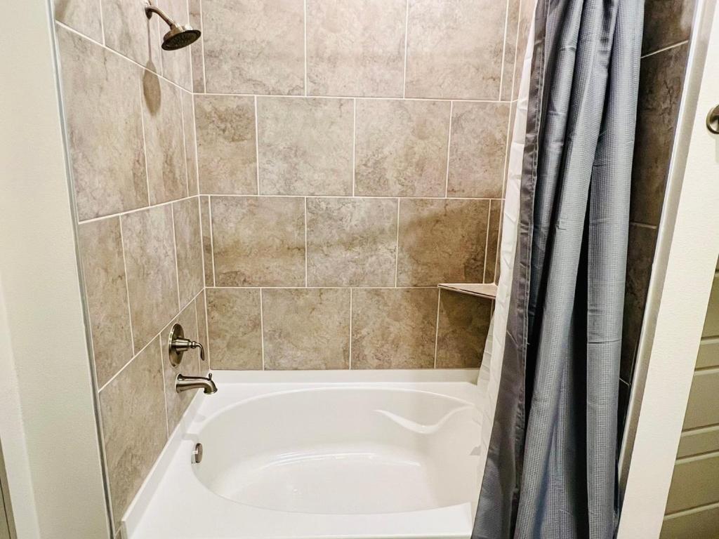 Downtown Apt Free Parking - Pool - Gym - Fully Kitchen Houston Kültér fotó