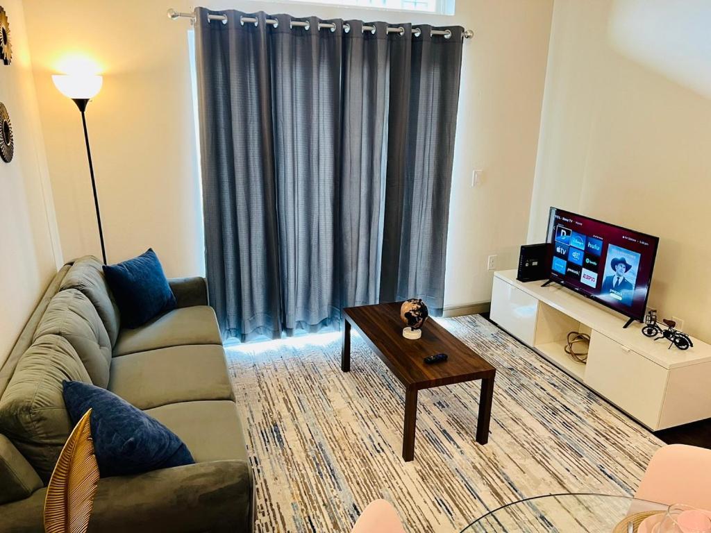 Downtown Apt Free Parking - Pool - Gym - Fully Kitchen Houston Kültér fotó