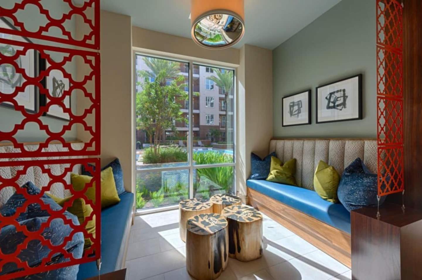 Downtown Apt Free Parking - Pool - Gym - Fully Kitchen Houston Kültér fotó